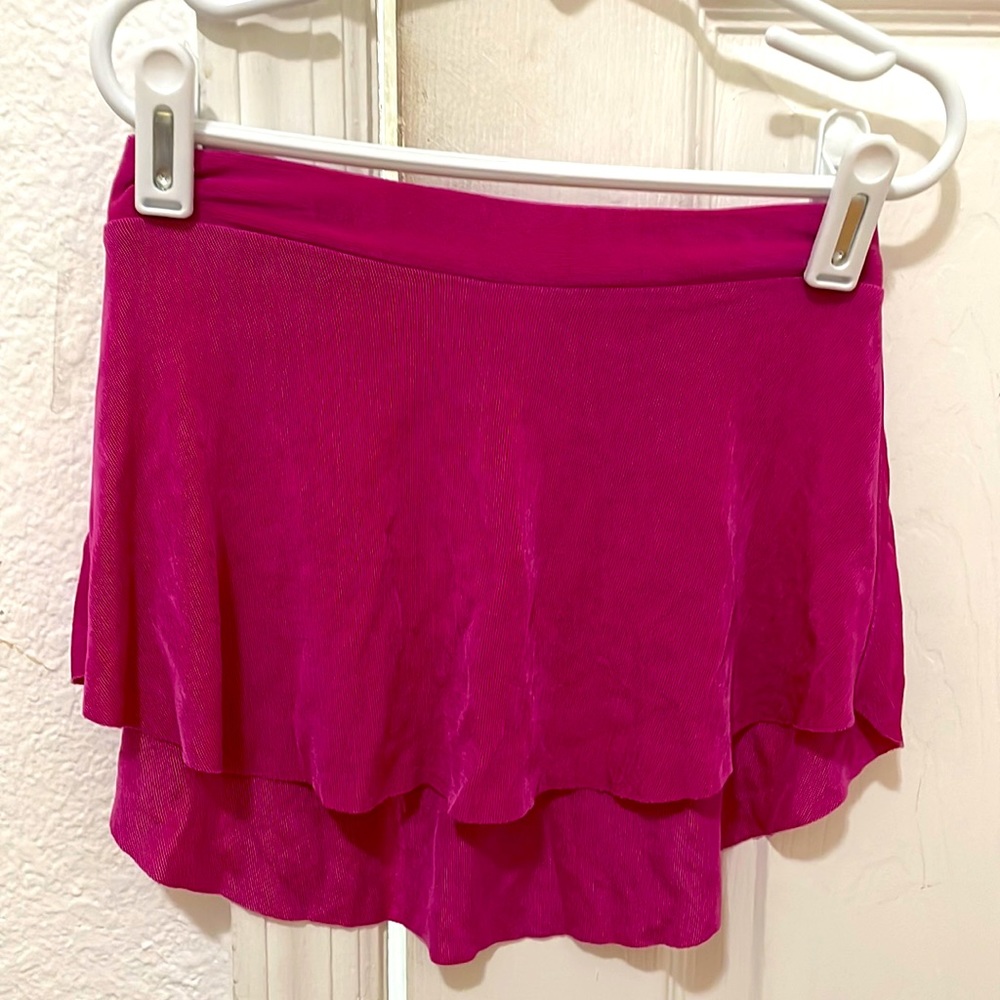 Ballet bullet point skirt ♡ color fuchsia